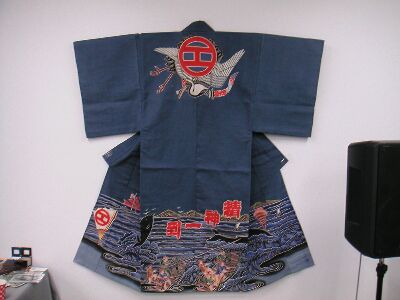 http://www.catv296.ne.jp/~whale/03-kimono.jpg