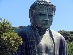 啧